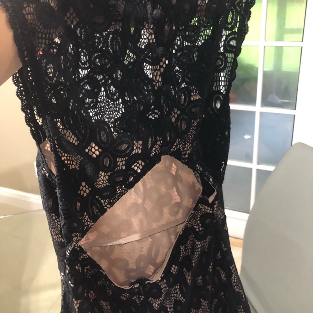 Forever 21 Black lace overlay mini dress size S - Picture 8 of 10
